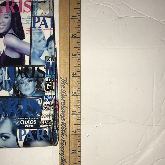 NWOT Women’s “Fashion in Paris” Clutch - Picture 4 of 8